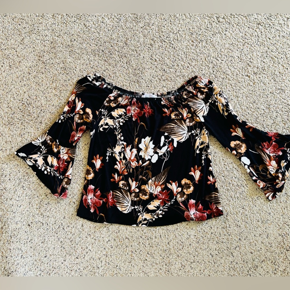Women’s Floral Top